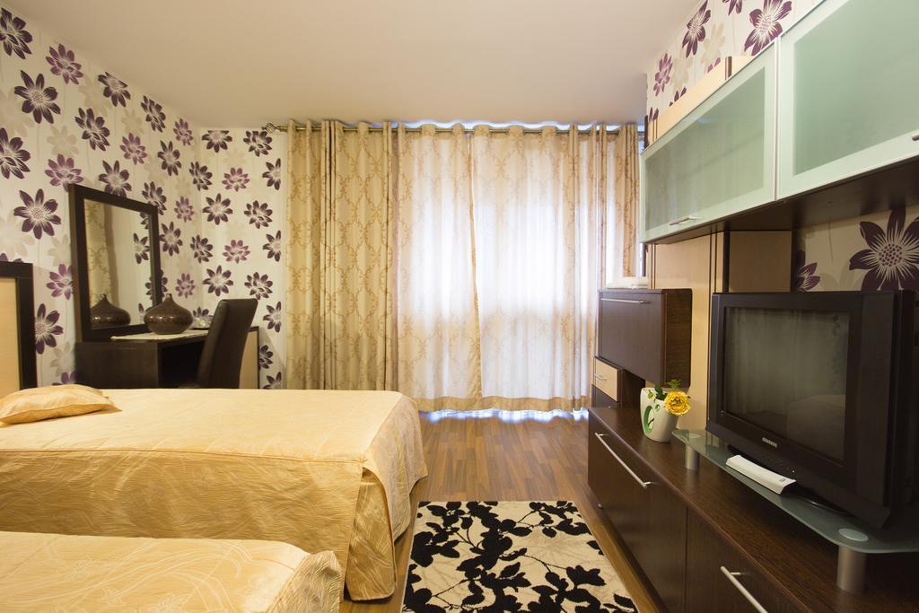 Vila Class Hotel Vatra Dornei Eksteriør billede