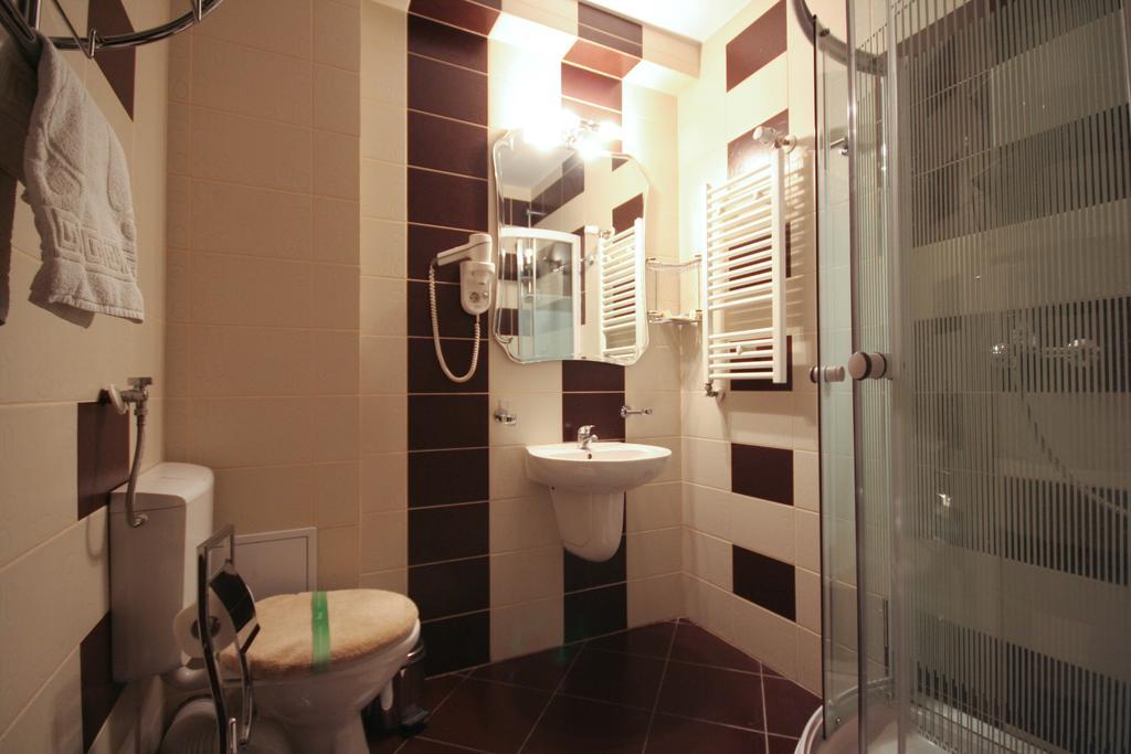 Vila Class Hotel Vatra Dornei Eksteriør billede