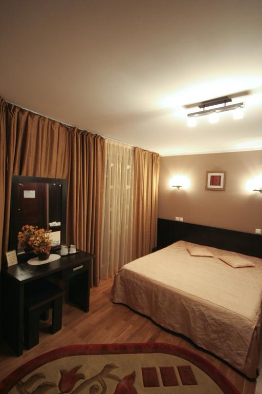 Vila Class Hotel Vatra Dornei Værelse billede